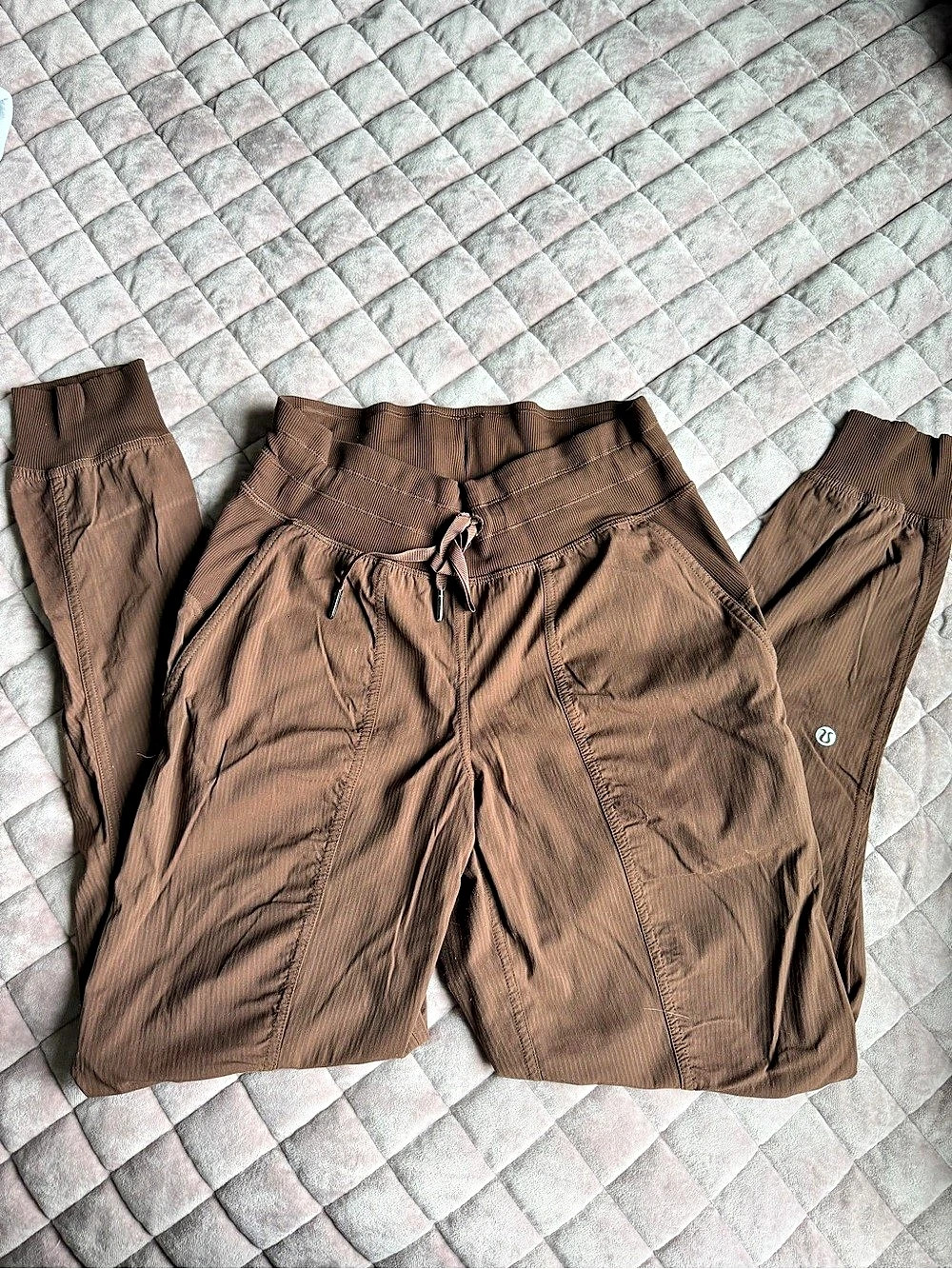 Lululemon Align Super-High-Rise Ribbed-Waist Jogger Brown